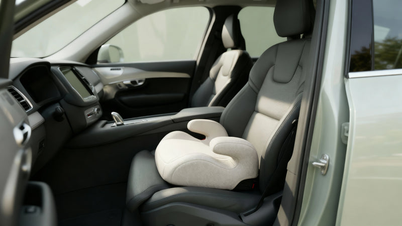 Quand arrêter le siège auto et passer au rehausseur ?