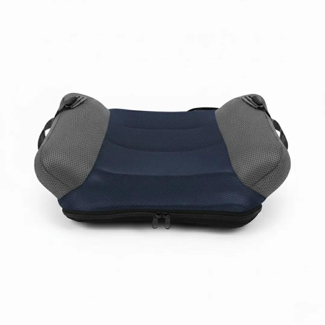 Rehausseur gonflable bleu sur fond blanc 